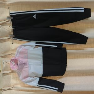 5T Adidas Girls Tracksuit